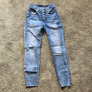 Lucky brand jeans size 2/26. Great condition!